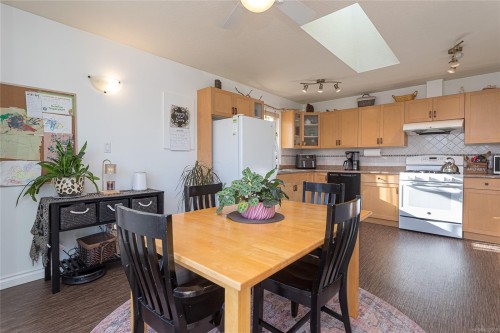 1279 Gilley Cres, Parksville, BC 