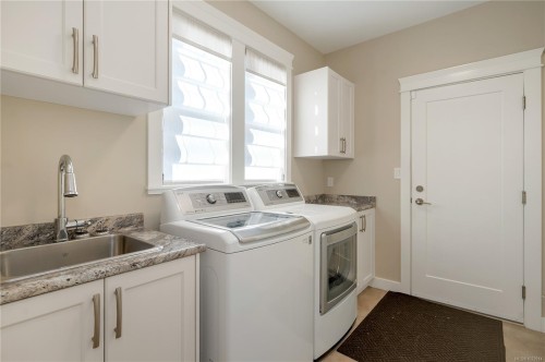 65 Nikola Rd, Campbell River, BC 