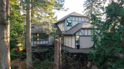 3855 Haro Rd  Saanich, BC V8N 4A6