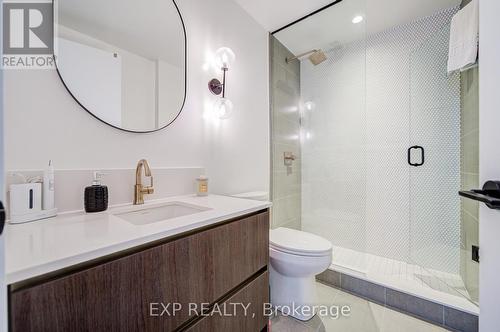 211 - 1285 Queen Street E, Toronto, ON - Indoor Photo Showing Bathroom