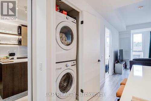 211 - 1285 Queen Street E, Toronto, ON - Indoor Photo Showing Laundry Room