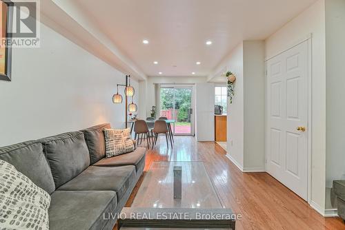 46 Weather Vane Lane, Brampton, ON - Indoor Photo Showing Living Room