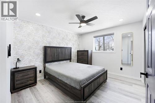 3812 Devonwood Avenue, Windsor, ON - Indoor Photo Showing Bedroom