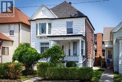 562 DOUGALL  Windsor, ON N9A 4P6