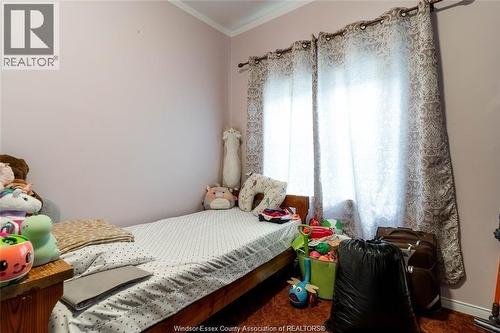 562 Dougall, Windsor, ON - Indoor Photo Showing Bedroom