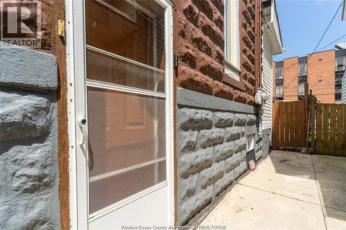 562 Dougall, Windsor, ON - Outdoor