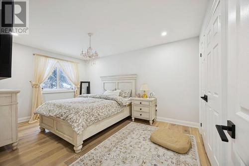 49 Pearson Avenue, Richmond Hill, ON - Indoor Photo Showing Bedroom