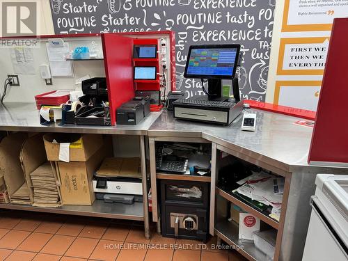 3017 New Street, Burlington, ON 