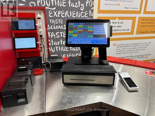 3017 New Street, Burlington, ON 