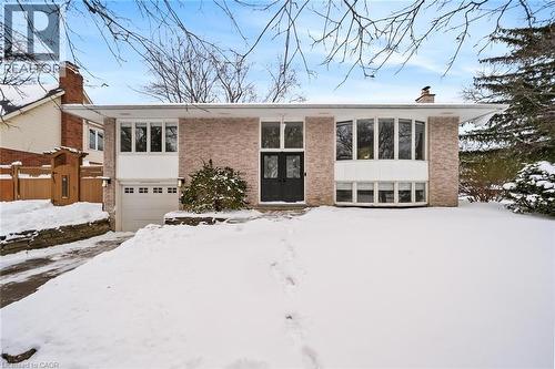 407 CANTERBURY Crescent  Oakville, ON L6J 5K8