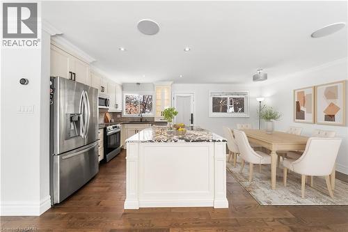 407 Canterbury Crescent, Oakville, ON - Indoor