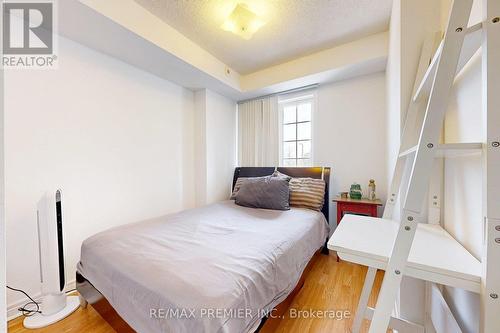 17 - 55 Cedarcroft Boulevard, Toronto, ON - Indoor Photo Showing Bedroom