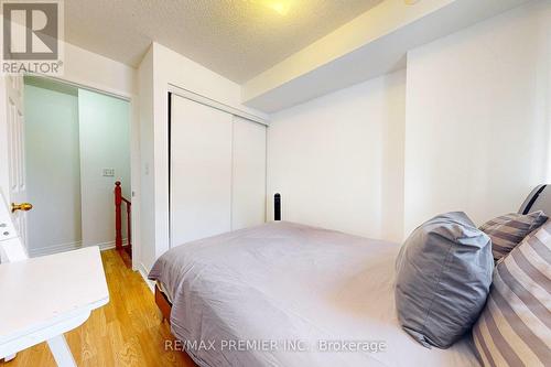 17 - 55 Cedarcroft Boulevard, Toronto, ON - Indoor Photo Showing Bedroom
