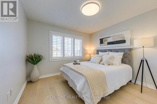 1331 Kestell Boulevard, Oakville, ON - Indoor Photo Showing Bedroom