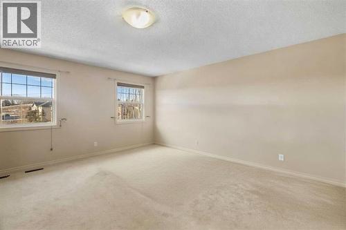 72 Rockyspring Circle Nw, Calgary, AB - Indoor Photo Showing Other Room