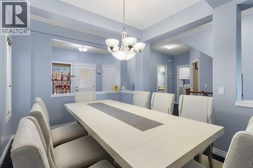 72 Rockyspring Circle Nw, Calgary, AB - Indoor Photo Showing Dining Room