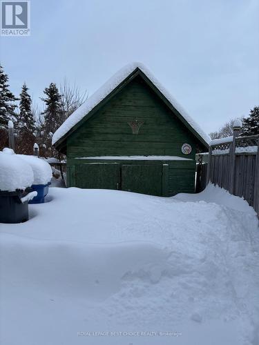 31 First Street, Englehart, ON - Outdoor