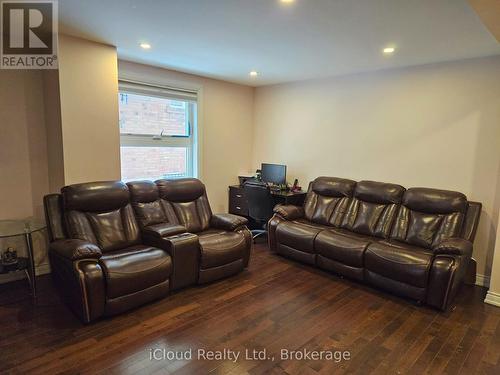 104 Mcroberts Avenue, Toronto, ON - Indoor