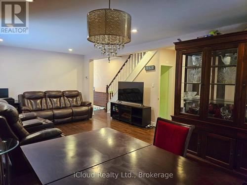 104 Mcroberts Avenue, Toronto, ON - Indoor Photo Showing Living Room