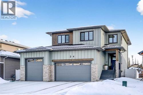 24 Napoleon Meadows Way  Innisfail, AB T4G 0N6