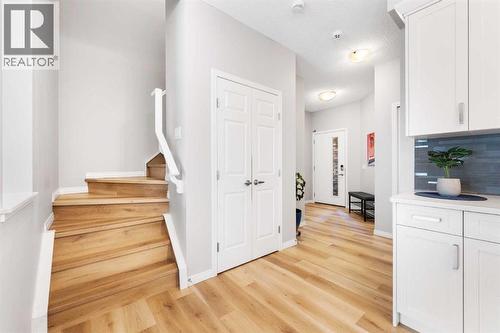 13 Walcrest Way Se, Calgary, AB - Indoor Photo Showing Other Room