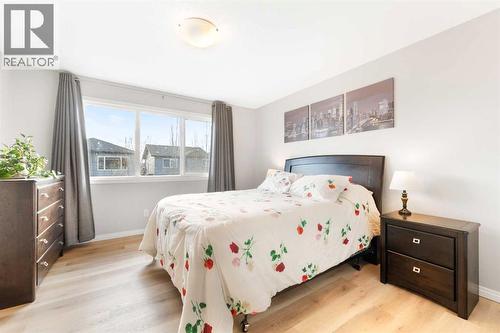 13 Walcrest Way Se, Calgary, AB - Indoor Photo Showing Bedroom
