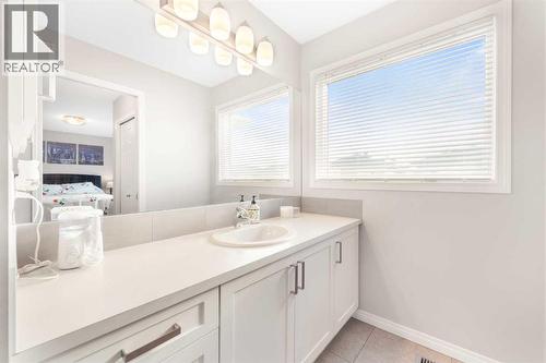 13 Walcrest Way Se, Calgary, AB - Indoor Photo Showing Bathroom