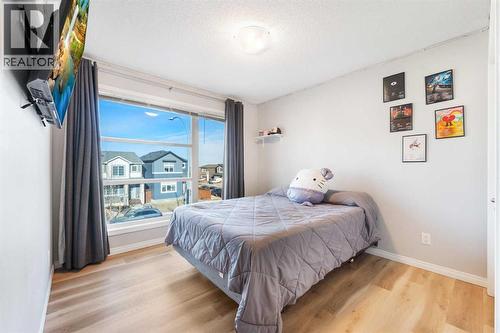 13 Walcrest Way Se, Calgary, AB - Indoor Photo Showing Bedroom