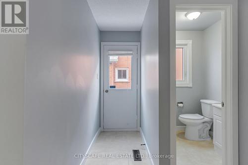 1210 Shagbark Crescent, Mississauga, ON - Indoor Photo Showing Bathroom