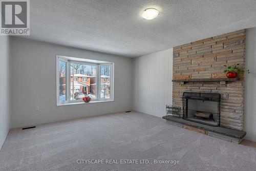 1210 Shagbark Crescent, Mississauga, ON - Indoor Photo Showing Living Room With Fireplace