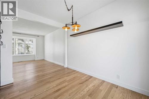123 Killarney Glen Court Sw, Calgary, AB - Indoor Photo Showing Other Room