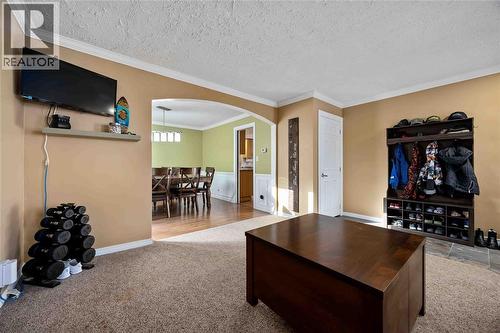 153 College Avenue North, Sarnia, ON - Indoor