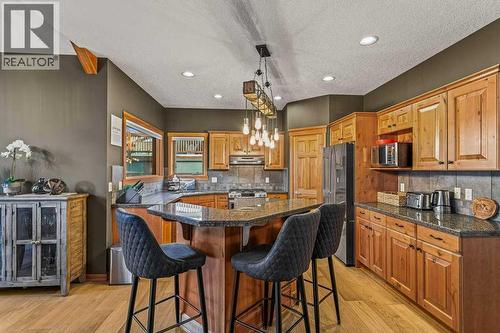 215 Miskow Close, Canmore, AB - Indoor