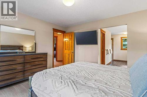 215 Miskow Close, Canmore, AB - Indoor Photo Showing Bedroom