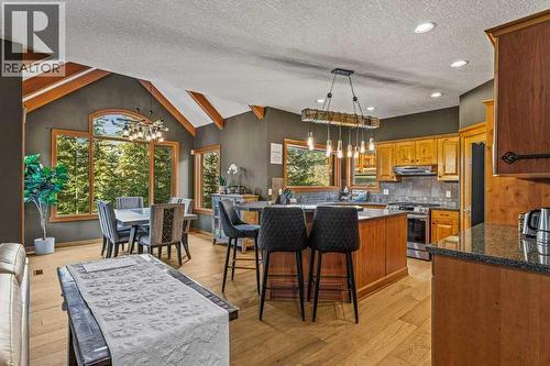 215 Miskow Close, Canmore, AB - Indoor
