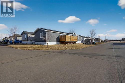 5004 Seasons Boulevard, Coaldale, AB - Outdoor