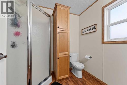 5004 Seasons Boulevard, Coaldale, AB - Indoor Photo Showing Bathroom