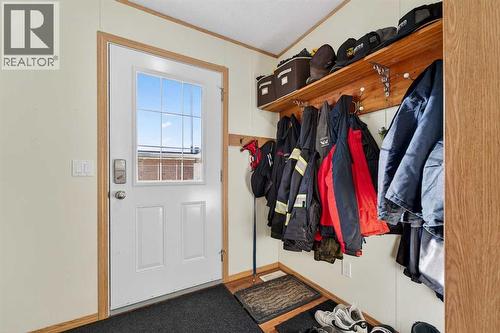 5004 Seasons Boulevard, Coaldale, AB - Indoor