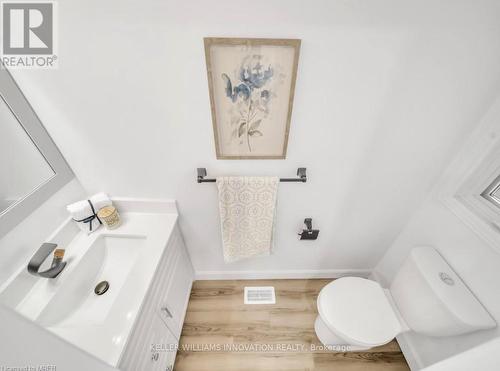 239 Red Clover Court, Kitchener, ON - Indoor Photo Showing Bathroom