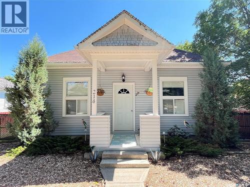 214 Marsh Street, Maple Creek, SK - Outdoor