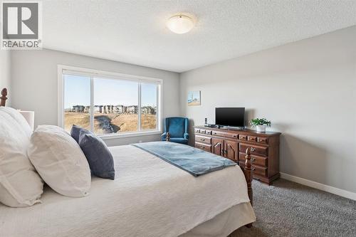 101 Cranarch Common Se, Calgary, AB - Indoor Photo Showing Bedroom