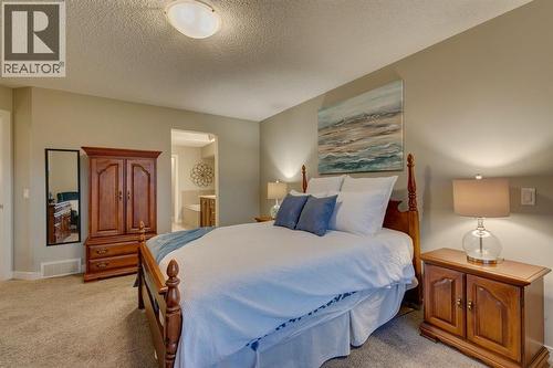 101 Cranarch Common Se, Calgary, AB - Indoor Photo Showing Bedroom