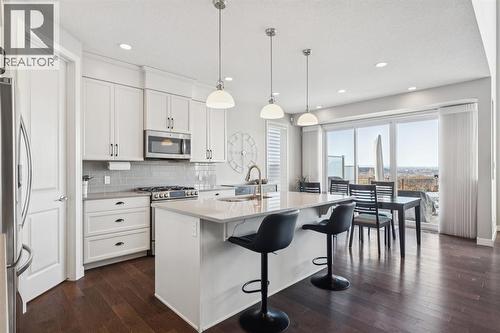 101 Cranarch Common Se, Calgary, AB - Indoor Photo Showing Kitchen With Upgraded Kitchen