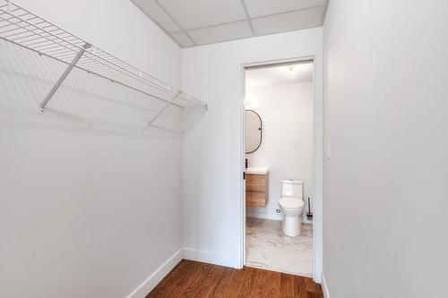 Penderie (Walk-in) - 902-1000 Rue Levert, Montréal (Verdun/Île-Des-Soeurs), QC - Indoor