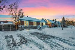 272 Av. Vinet  Dorval, QC H9S 2M6