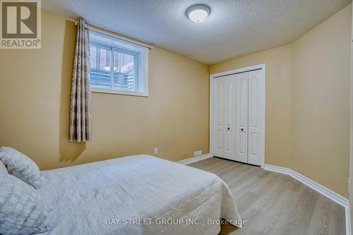 760 Guildwood Boulevard, London North, ON - Indoor Photo Showing Bedroom