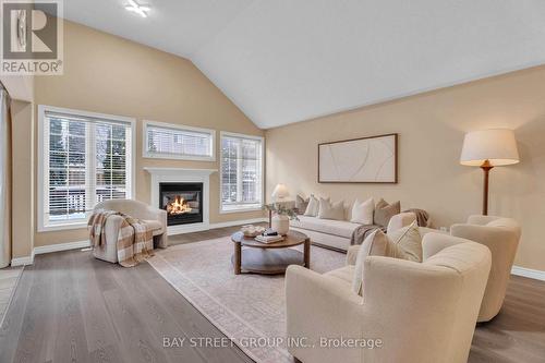 760 Guildwood Boulevard, London North, ON - Indoor Photo Showing Living Room With Fireplace