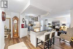 Open concept kitchen and living room - 