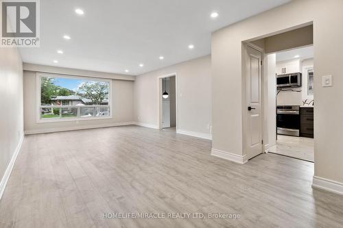 3642 Ellengale Drive, Mississauga, ON - Indoor Photo Showing Other Room