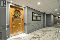 Entry into suite 1305 - 